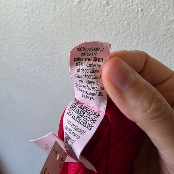 NWT Victorias Secret Satin Shine Red Logo Patch Boxers Small - Picture 7 of 8